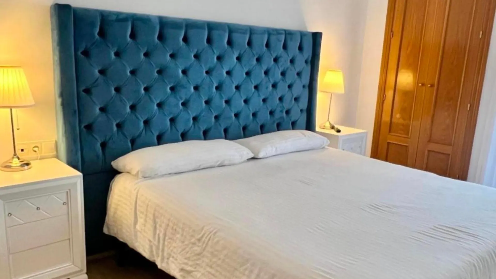 Marbella - Alicate Beachfront Apartment- 8 Apartment