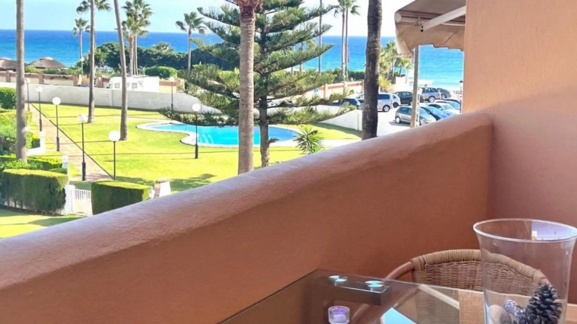 Marbella - Alicate Beachfront Apartment- 8 Apartment